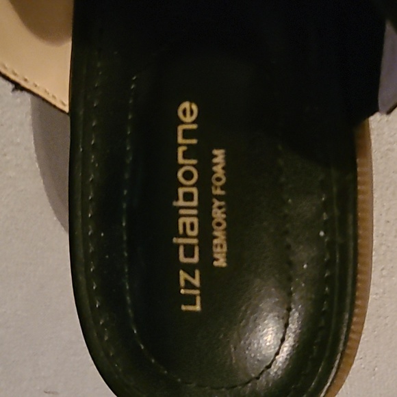 LIZ CLAIBORNE WOMEN'S BLACK DRESS SANDALS SIZE 7 - Picture 7 of 15